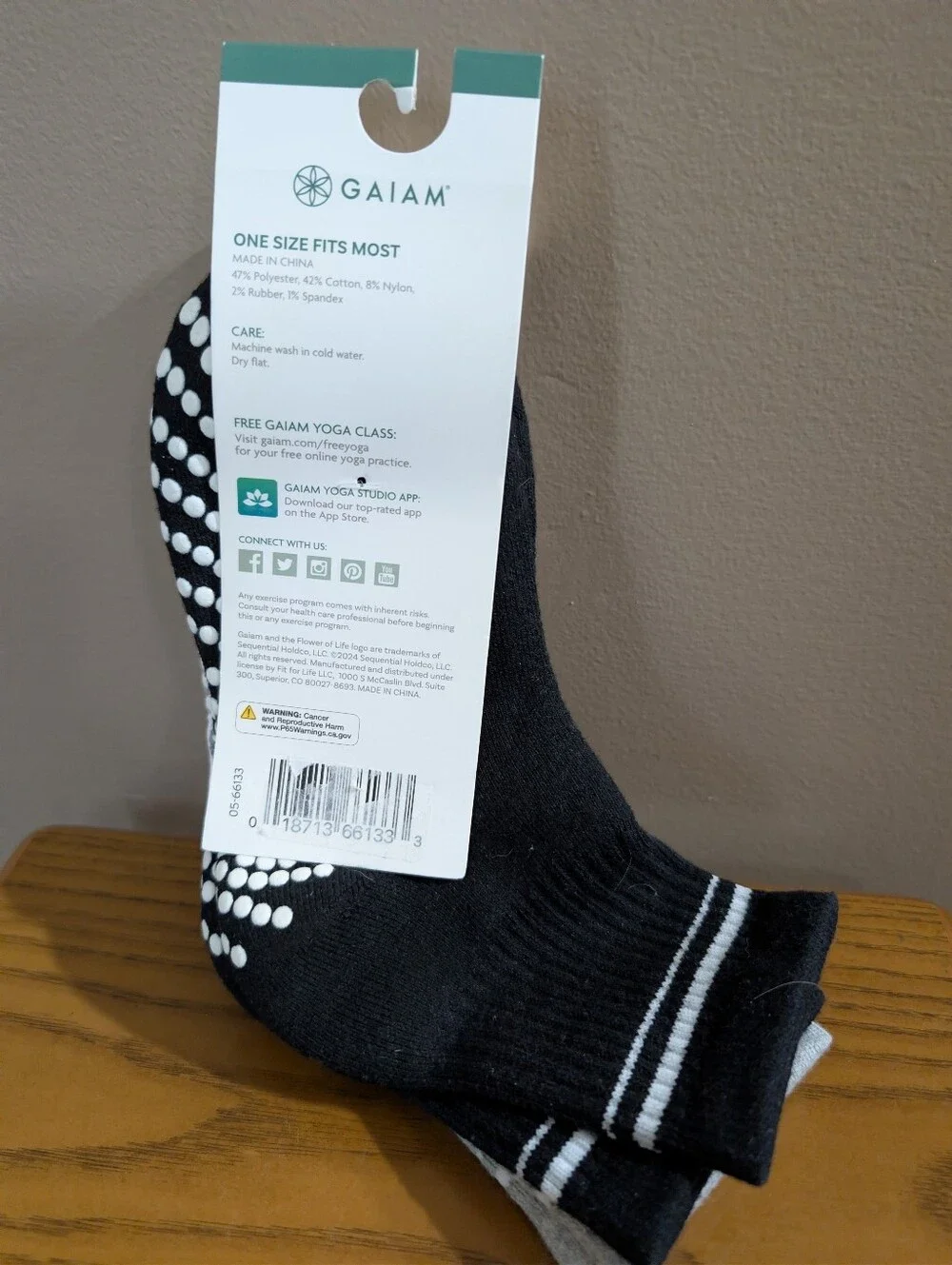Gaiam Grippy Crew Socks 2 Pair